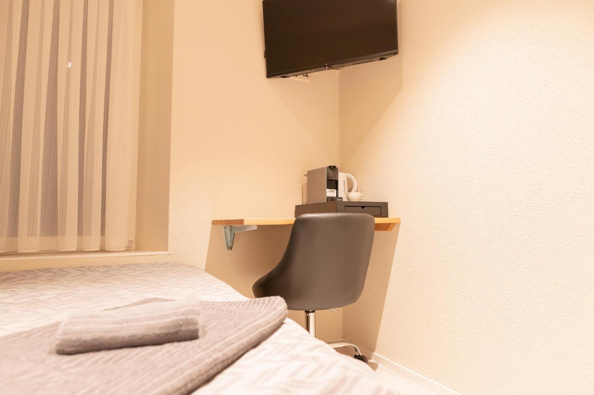 Hotel Ruetli Am Bahnhof Rueti Zh Ruti  외부 사진